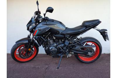 YAMAHA MT-07