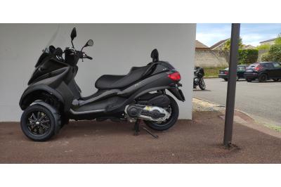 PIAGGIO MP3 500