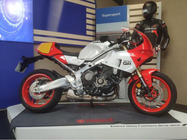 YAMAHA XSR 900 GP